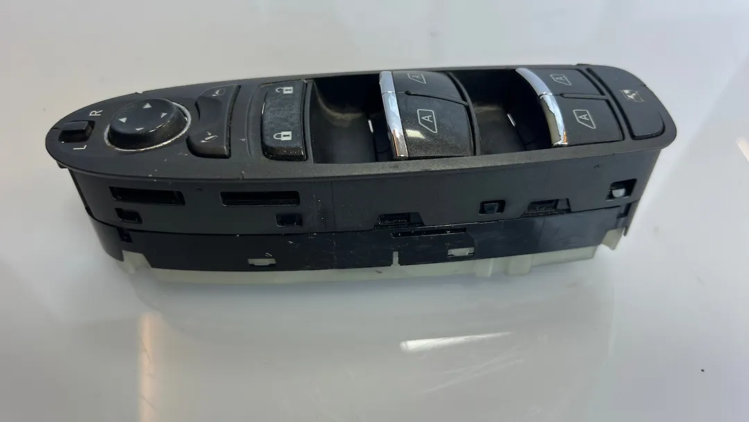 Front door switch - 2013 Infiniti QX56