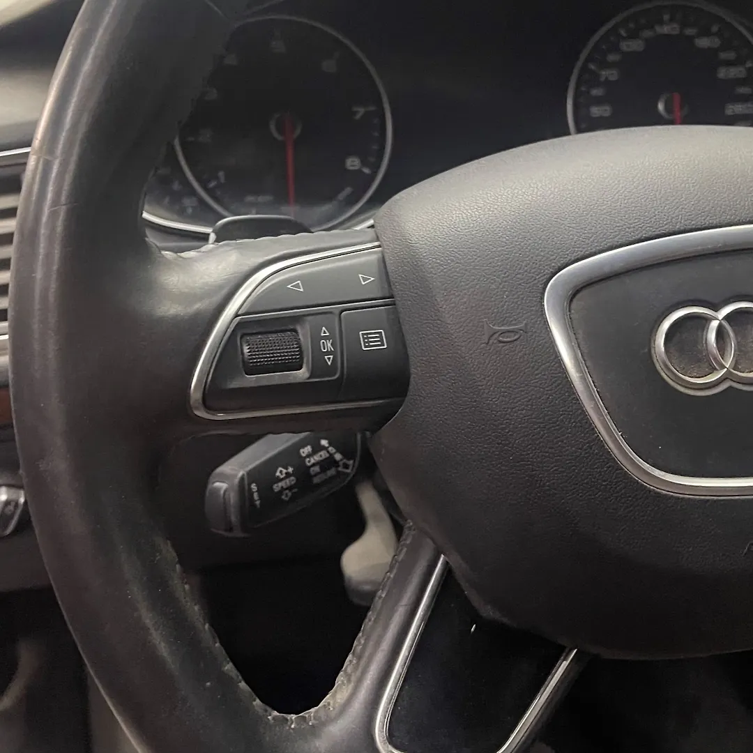 Steering wheel - 2017 Audi A7