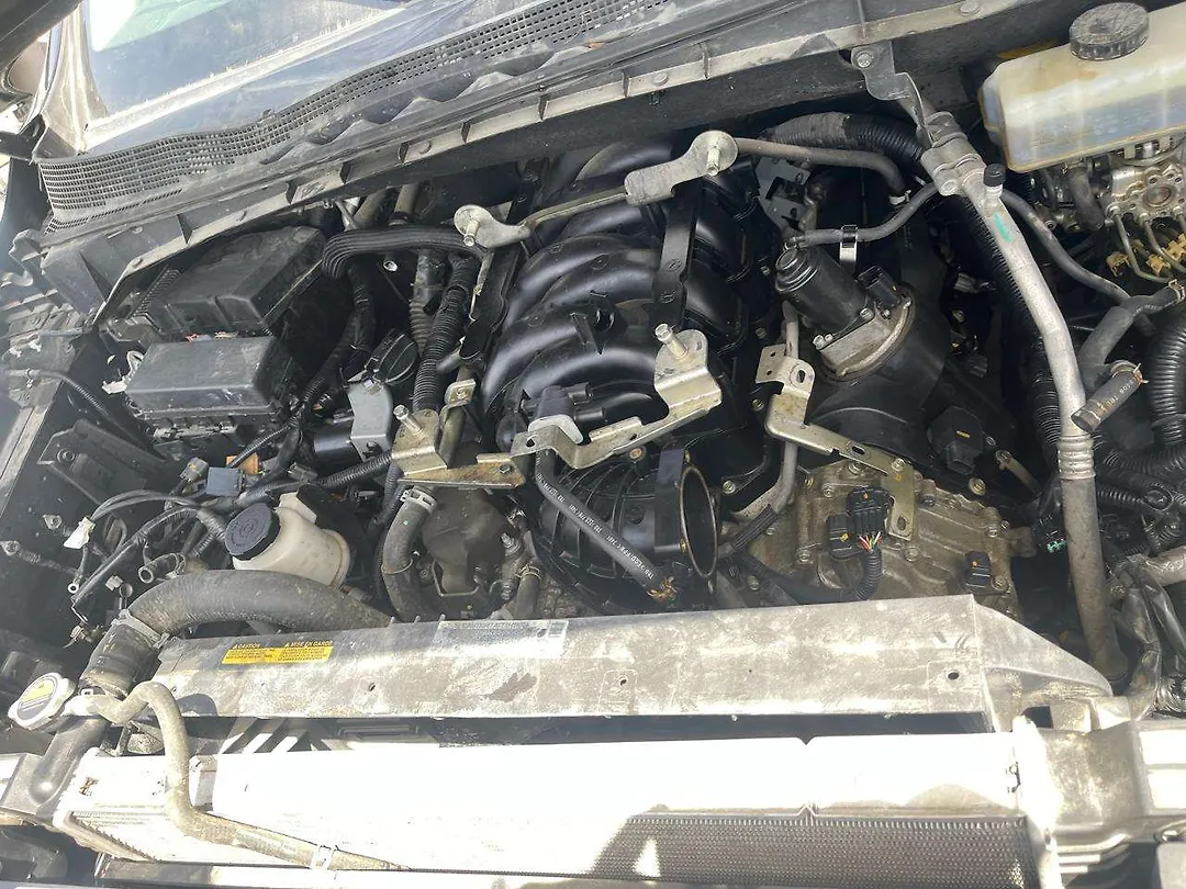 Engine  - 2018 Nissan Titan