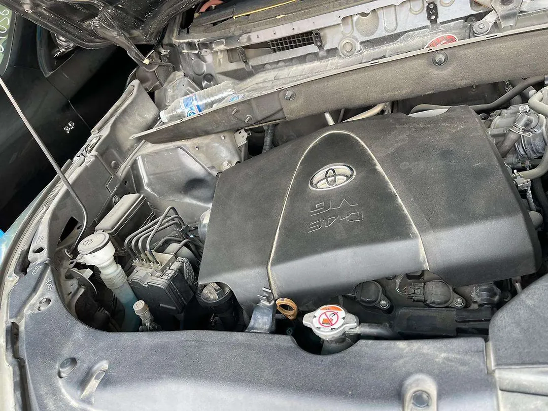Engine  - 2018 Toyota Highlander SE
