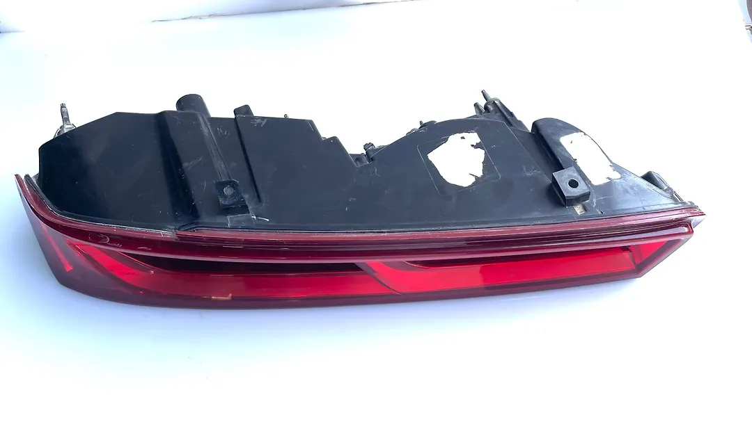 Tail Light (LH) - 2016 Chevrolet Camaro