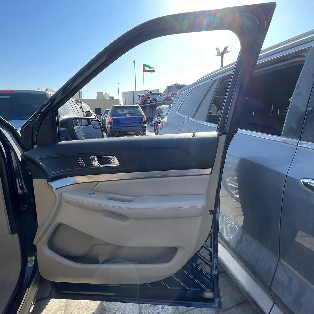 Door (RHF) - 2017 Ford Explorer Base
