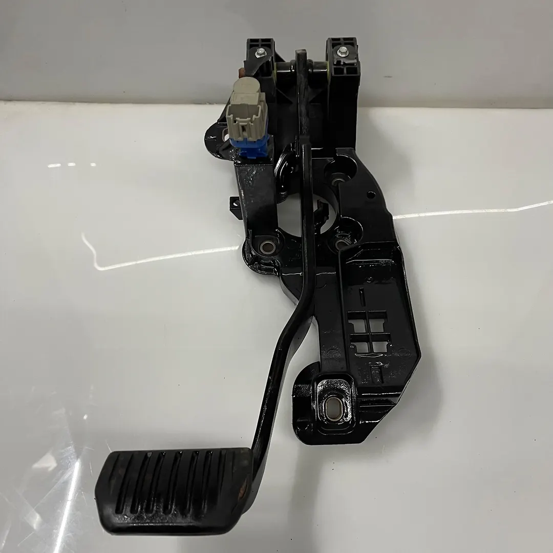 Pedal brake/clutch - 2015 Ford Edge SEL