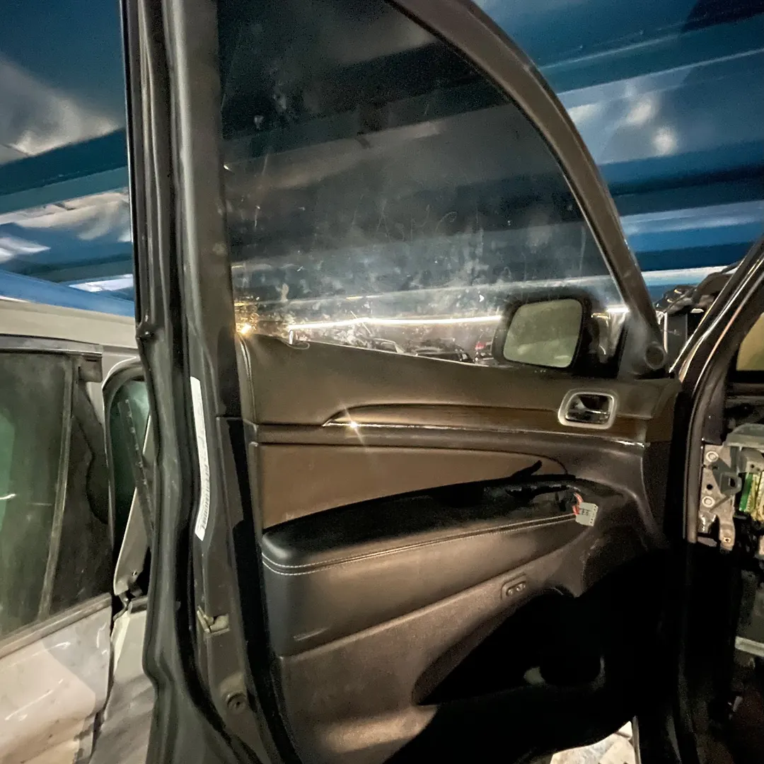 Door (LHF) - 2014 Jeep GRAND CHEROKEE