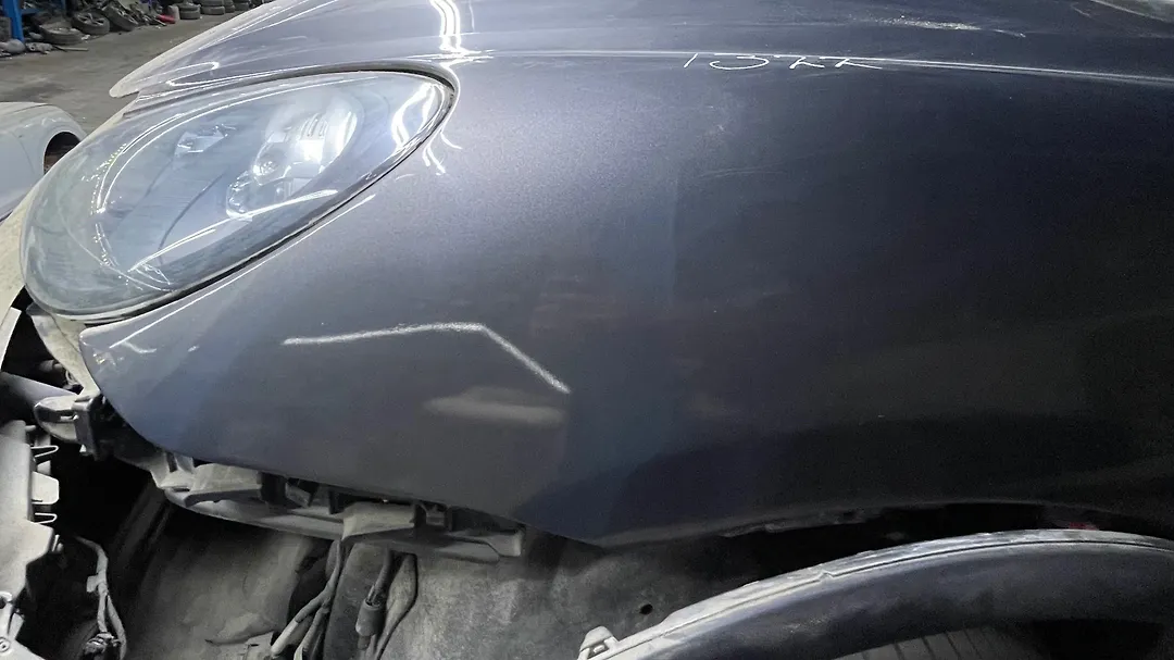 Fender (LHF) - 2011 Porsche Cayenne S