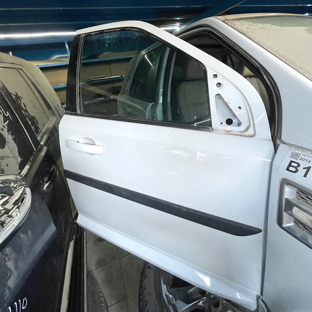 Door (RHF) - 2014 Land Rover LR2