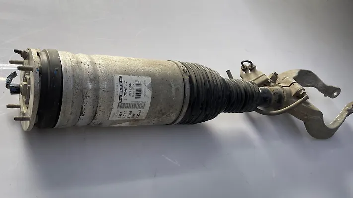 Shock Absorber (RHF) - 2016 Land Rover RANGE ROVER SPORT