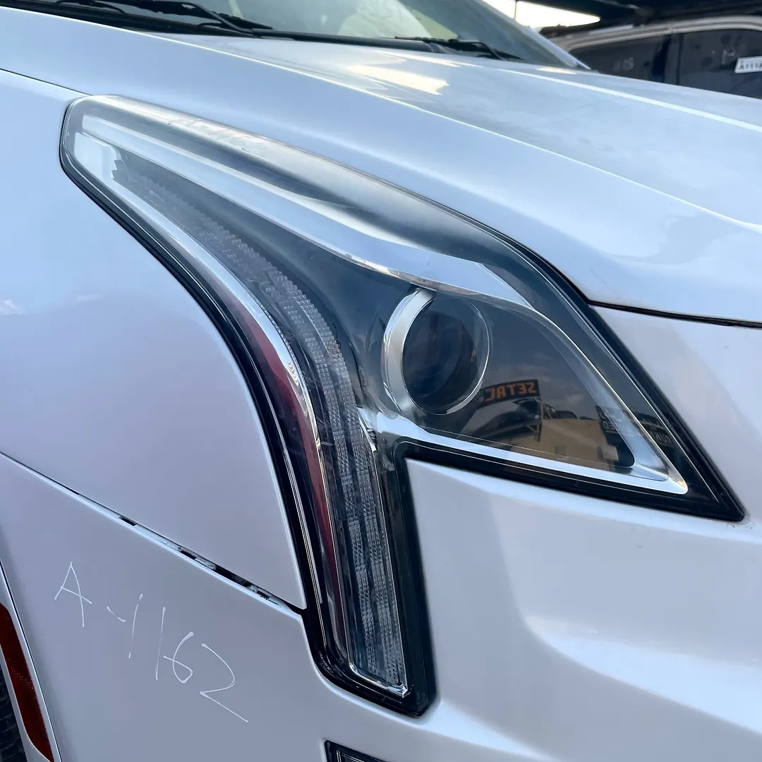 Headlight (RH) - 2017 Cadillac XT5