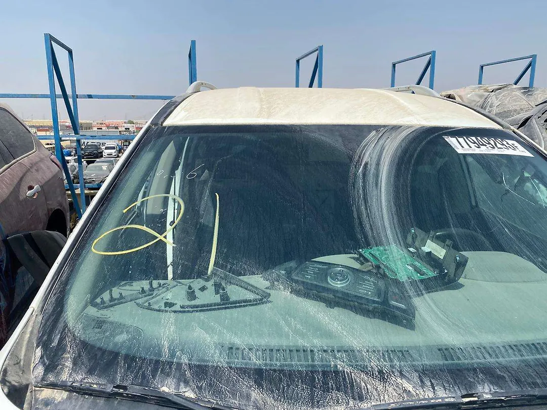 Windshield glass - 2016 Nissan Pathfinder