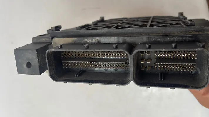 Engine ecm - 2011 Land Rover LR2