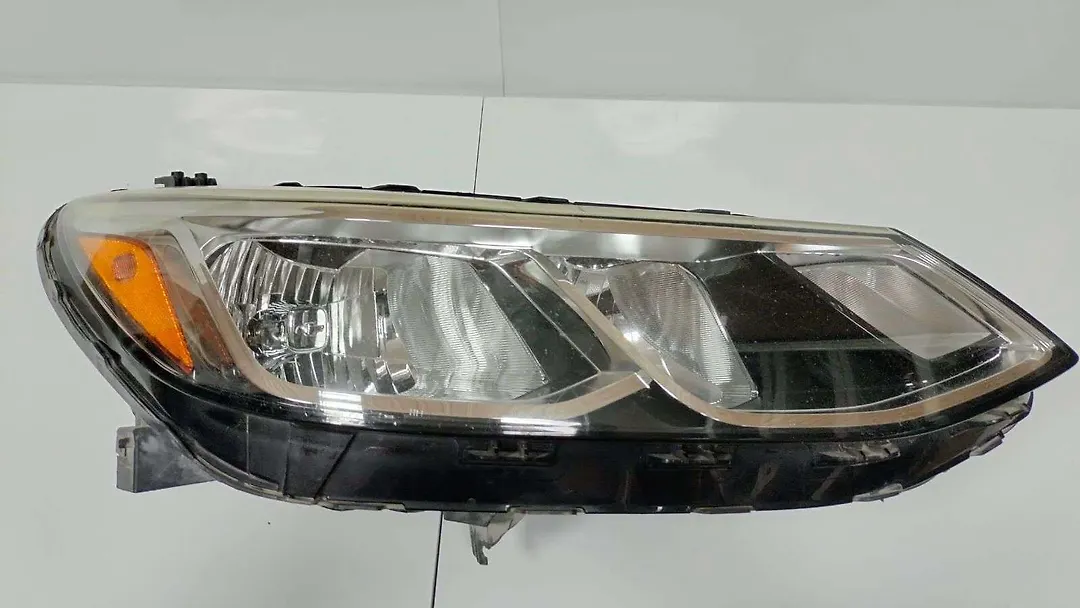 Headlight (RH) - 2018 Chevrolet Cruze