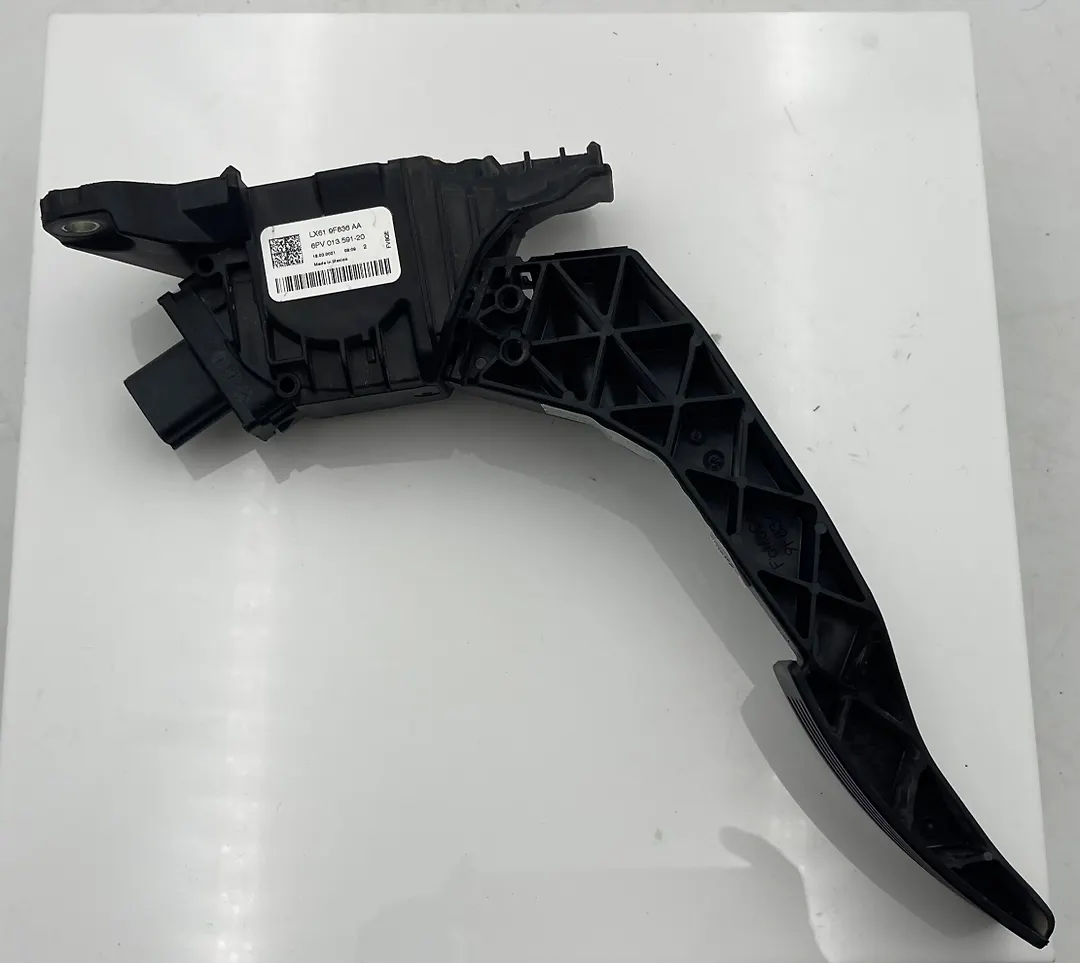 Pedal brake/clutch - 2021 Ford Bronco Sport BIG BEND