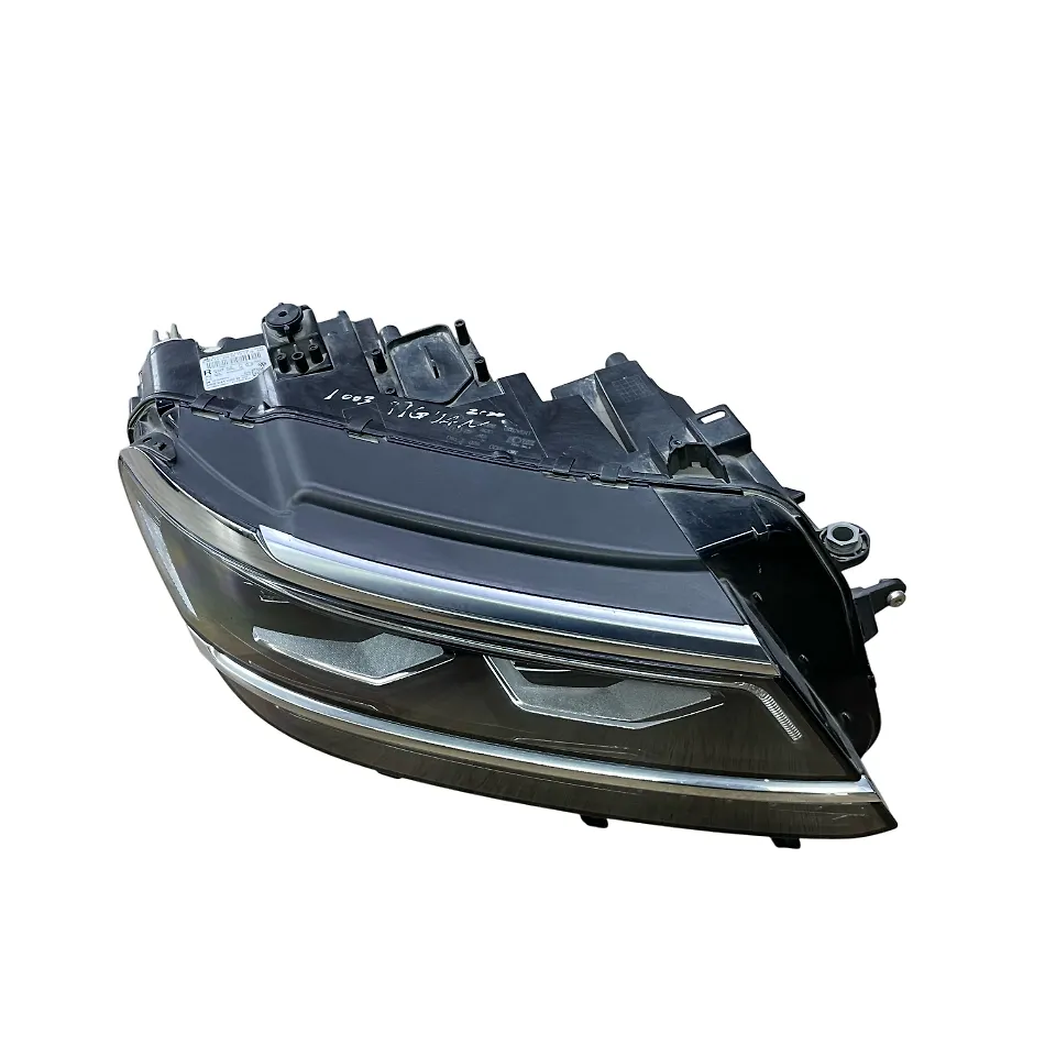 Headlight (RH) - 2016 Volkswagen Tiguan