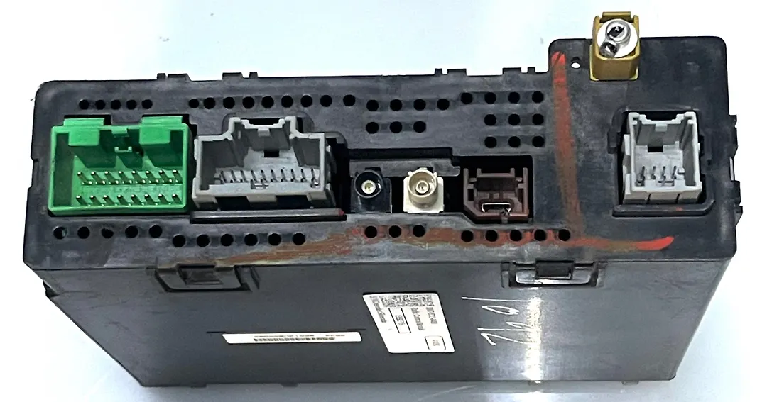 Radio control module - 2014 Chevrolet SILVERADO