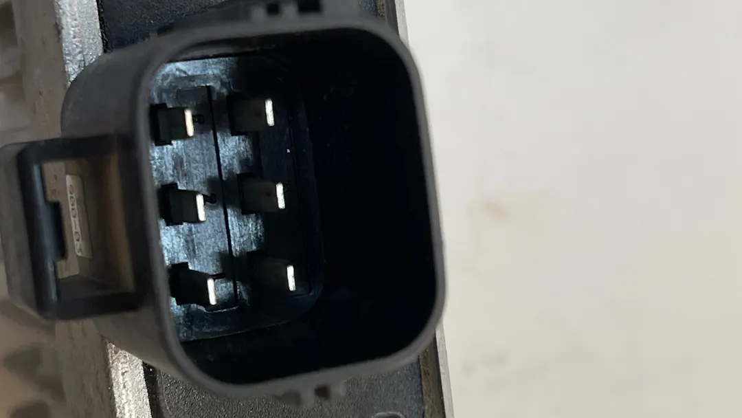Fuel Pump Control Module  - 2011 Land Rover LR2