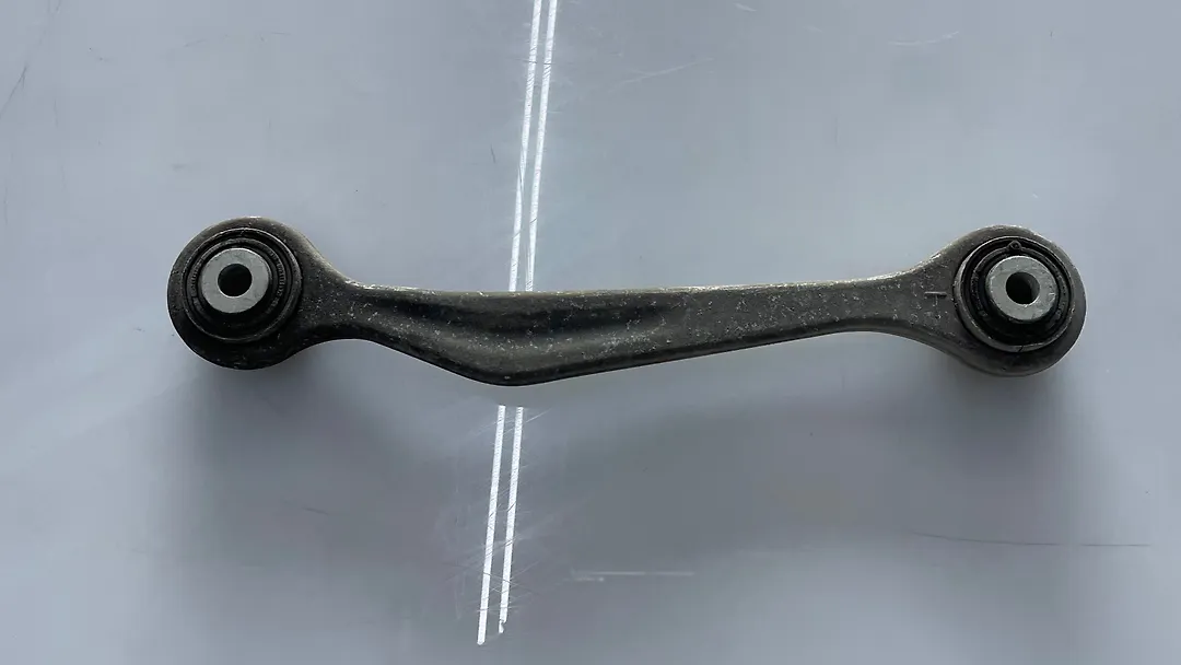 Upper arm (RH) - 2009 Audi A5