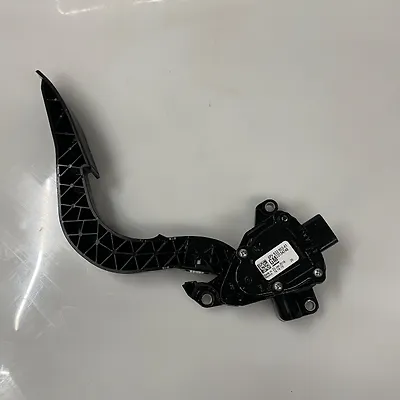 Accelerator pedal - 2017 Cadillac XT5 Luxury