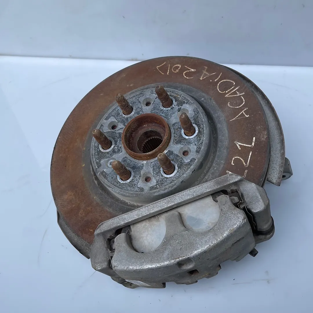 Complete Hub Assembly(LHF) - 2017 GMC Acadia SLE