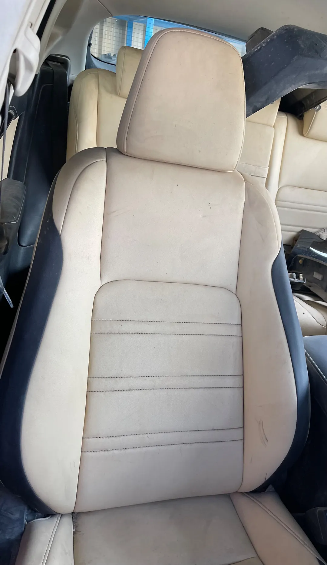 Front Seat (RHS) - 2020 Lexus NX300