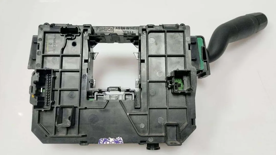 Column switch - 2005 Jeep GRAND CHEROKEE