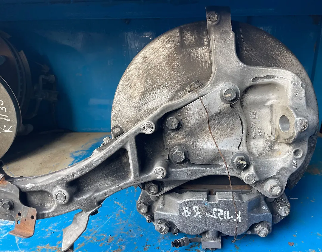 Complete Hub Assembly(LHF) - 2021 GMC Yukon XL XL Denali