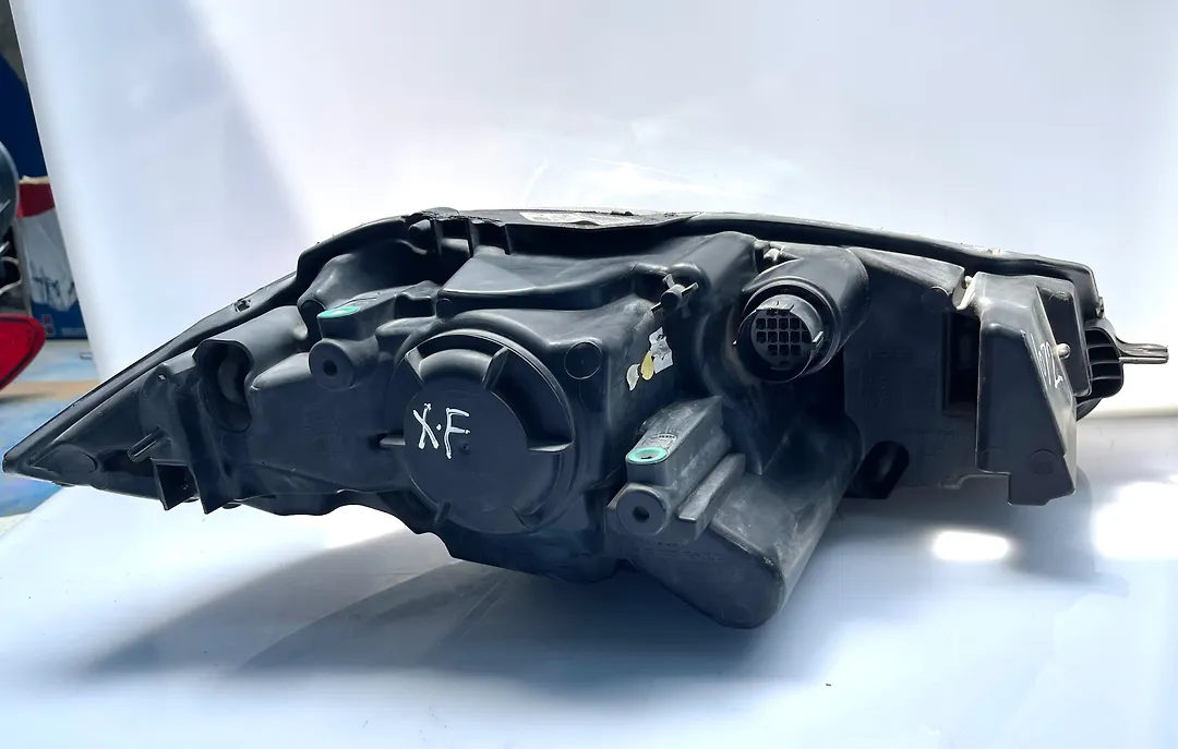 Headlight (LH) - 2012 Jaguar XF