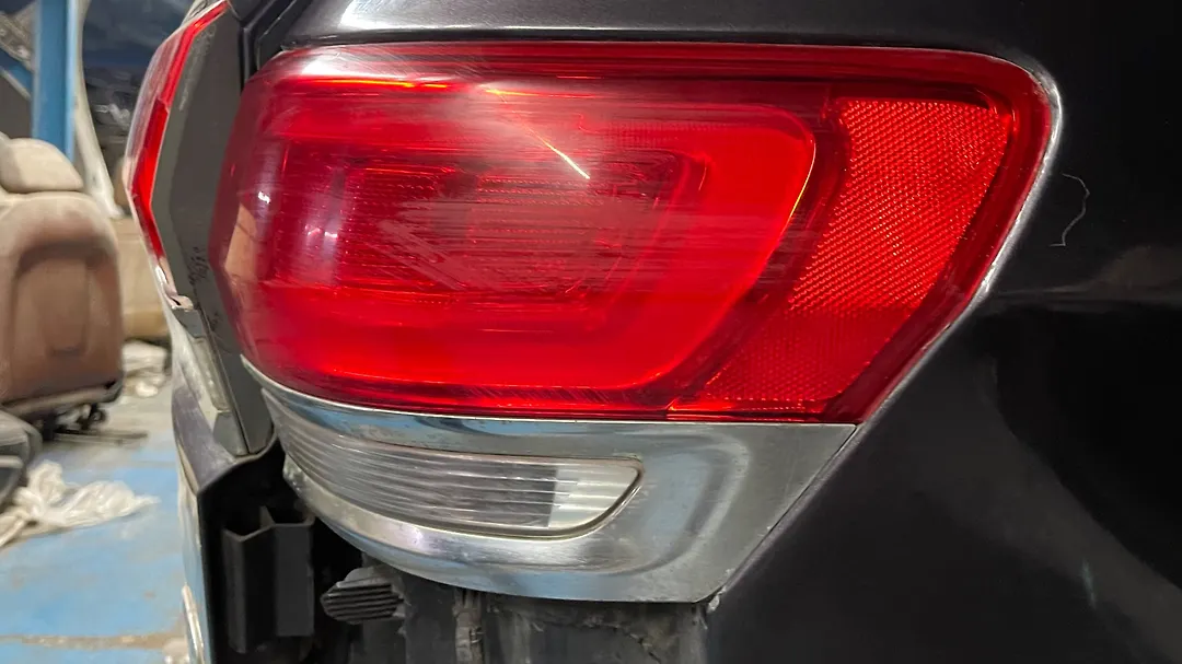 Tail Light (RH) - 2014 Jeep GRAND CHEROKEE