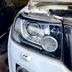 Headlight (RH) - 2014 Land Rover LR2