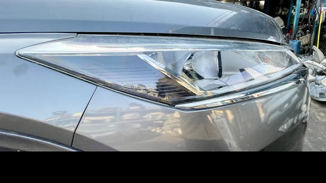 Headlight (RH) - 2022 Nissan Kicks GRADE SV