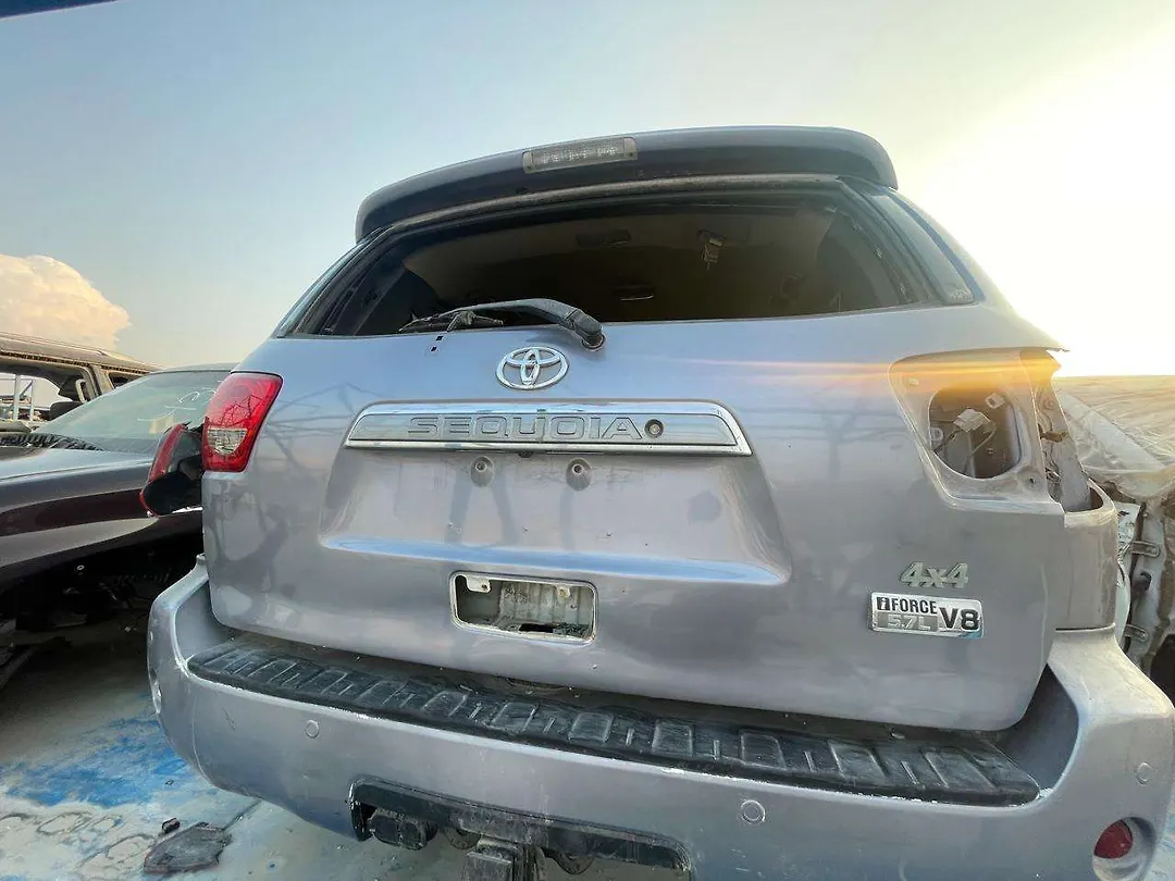 Trunk/hatch/tailgate - 2012 Toyota