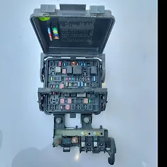 Fuse box - 2013 Cadillac ATS