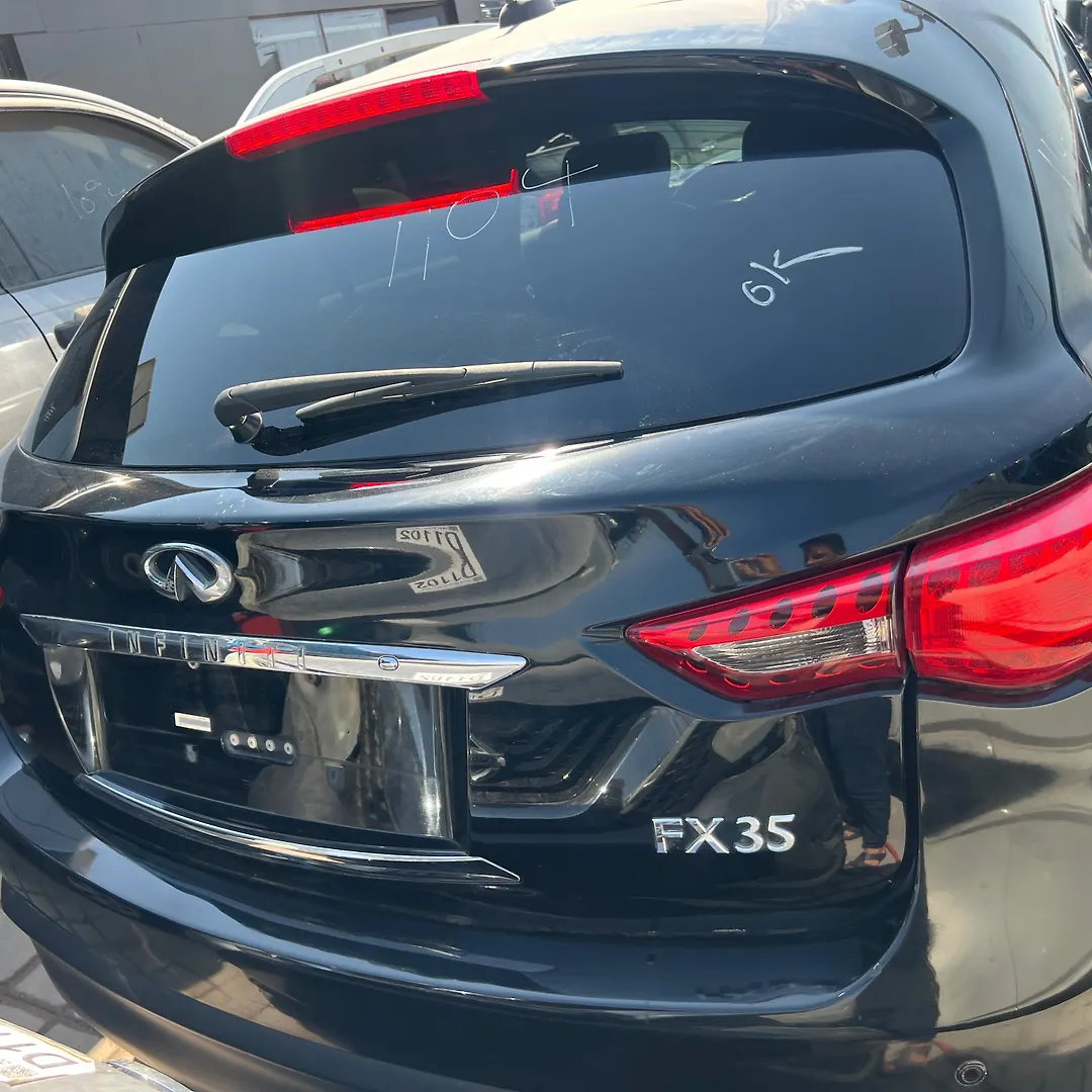Trunk/hatch/tailgate - Infiniti