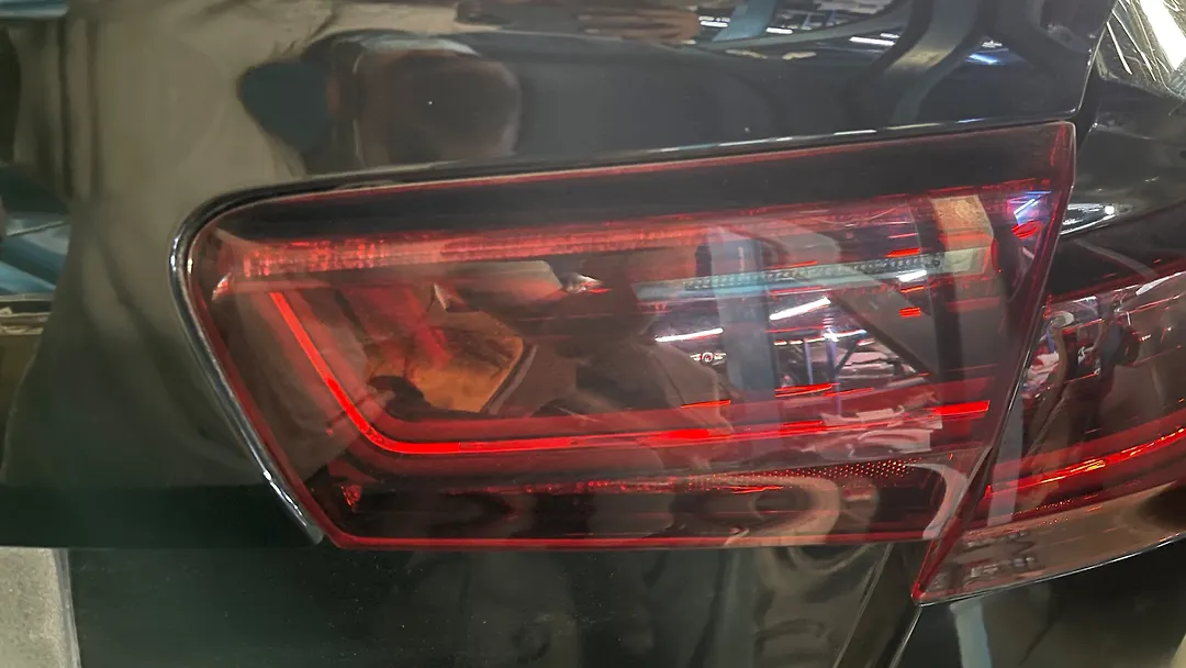 Trunk Light (RH) - 2017 Audi A6