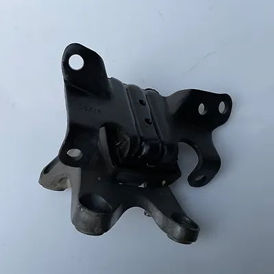 Mount (Gear) - 2013 Chevrolet Trailblazer