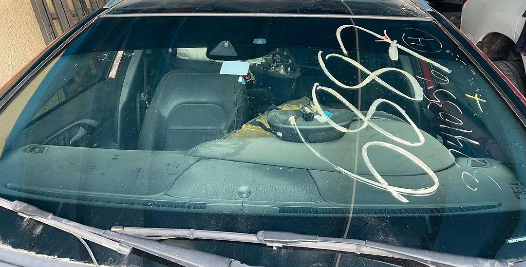 Windshield glass - 2017 Infiniti QX30 2.0t