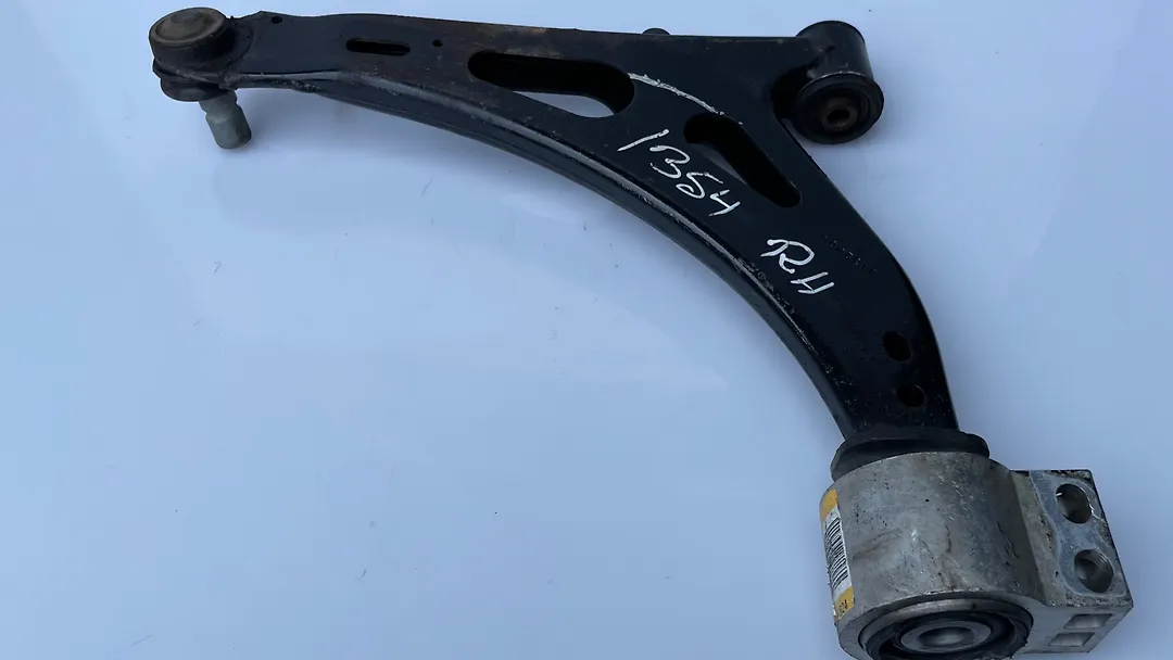 Lower Arm(RHF) - 2014 Chevrolet Impala 2LT
