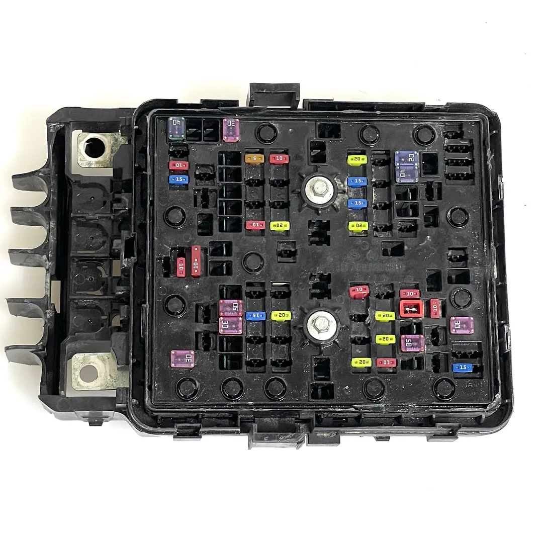 Fuse box - 2011 Jeep Grand Cherokee LAREDO