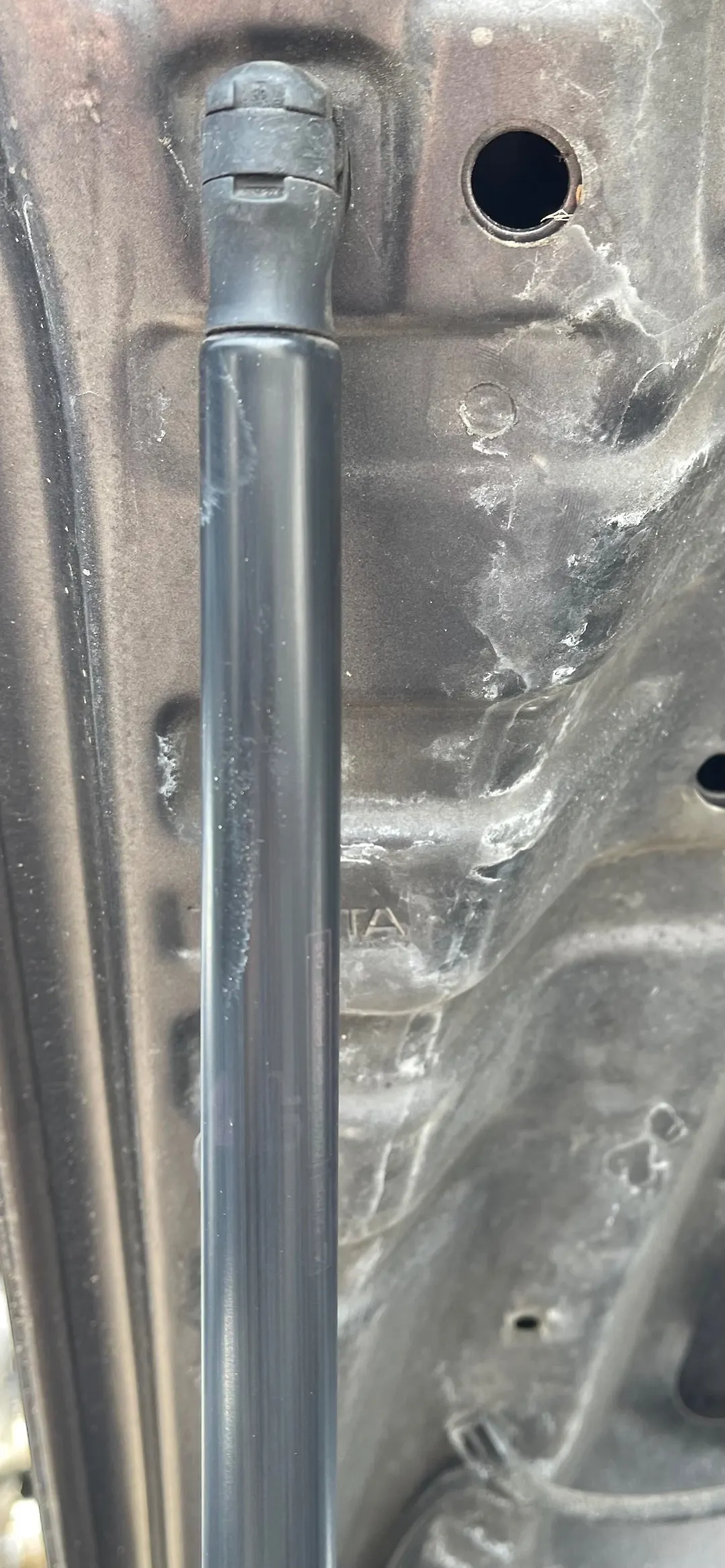 Bonnet Jumping - 2012 Toyota Sequoia UCK60L