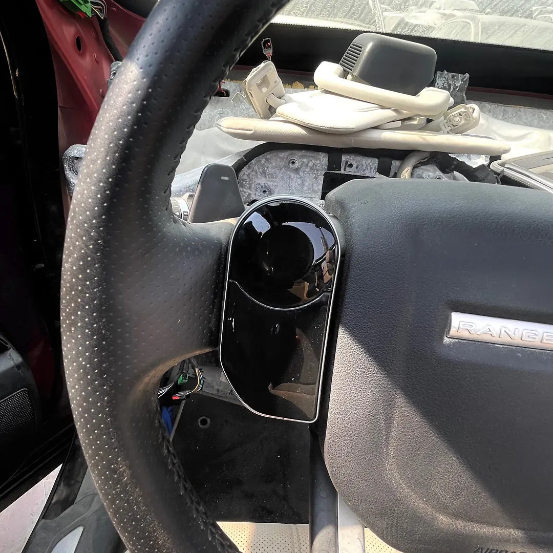 Steering wheel - 2019 Land Rover RANGE ROVER VELAR