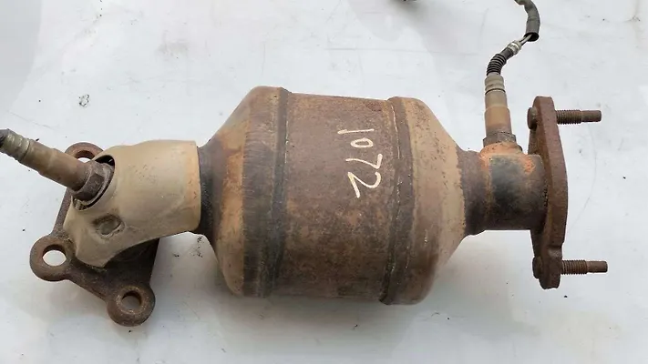 Catalytic converter - 2014 Chevrolet Impala