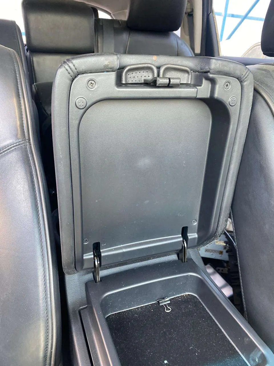 Armrest - 2015 Infiniti QX60