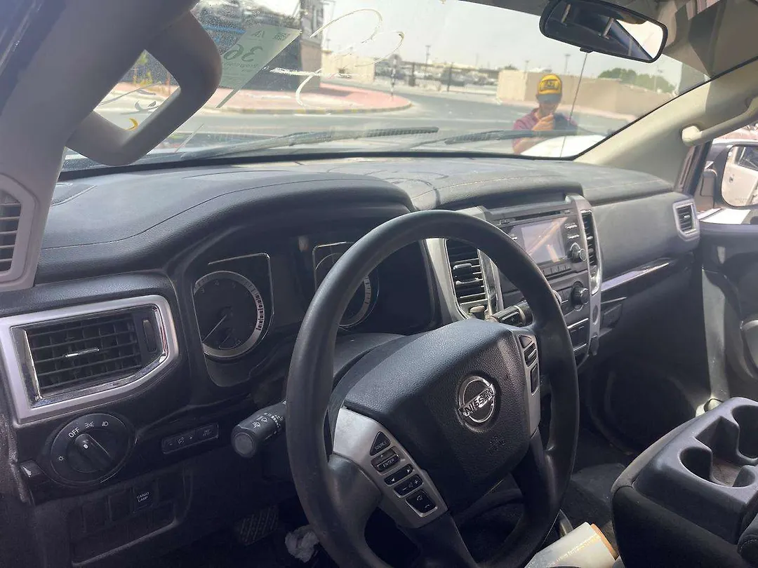 Dashboard  - 2018 Nissan Titan