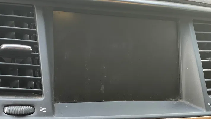 Info-gps-tv screen - 2011 Infiniti QX56 5.6i