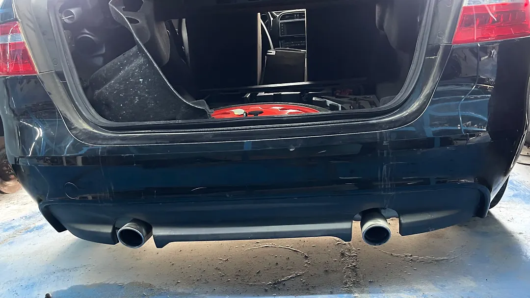 Rear Bumper - 2017 Jaguar XE