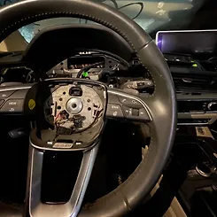 Steering wheel - 2018 Audi Q5 Quattro