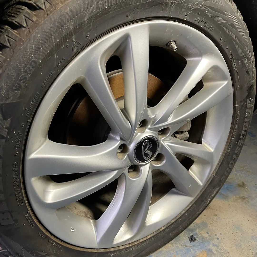 Rim - 2017 Infiniti QX30 2.0t