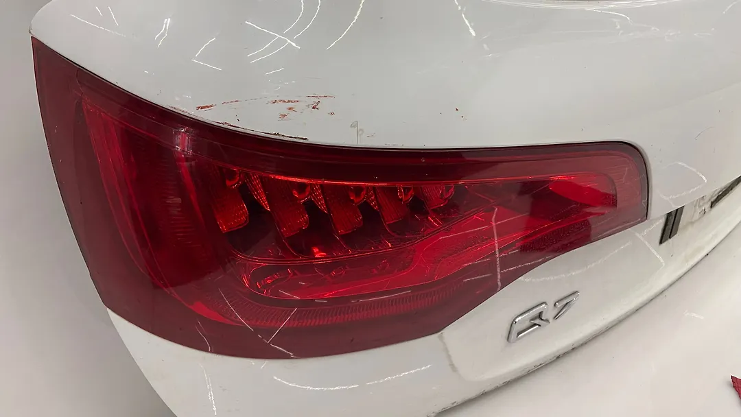 Tail Light (LH) - 2012 Audi Q7