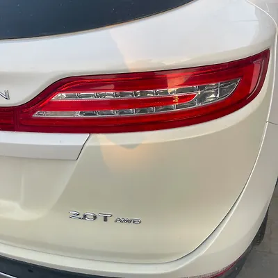 Tail Light (RH) - 2017 Lincoln MKC Select