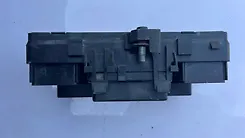 Fuse box - 2017 Lincoln MKZ