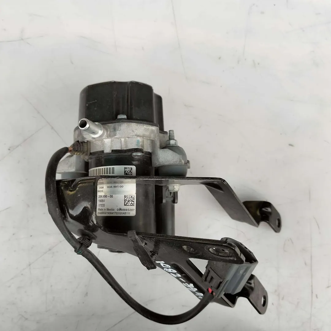 Vacuum pump - 2019 Chevrolet Traverse